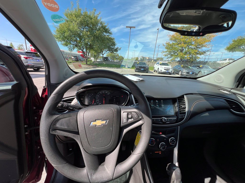 Used 2017 Chevrolet Trax LS FWD image 35