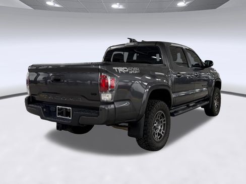 Used 2022 Toyota Tacoma TRD Sport w/ Technology Package AWD/4WD image 9