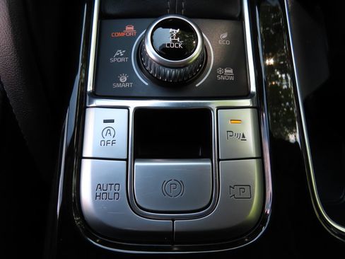 Certified 2024 Kia Telluride SX X-Line AWD/4WD image 14