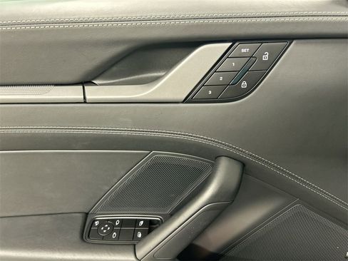 Certified 2025 Porsche 911 Carrera image 11