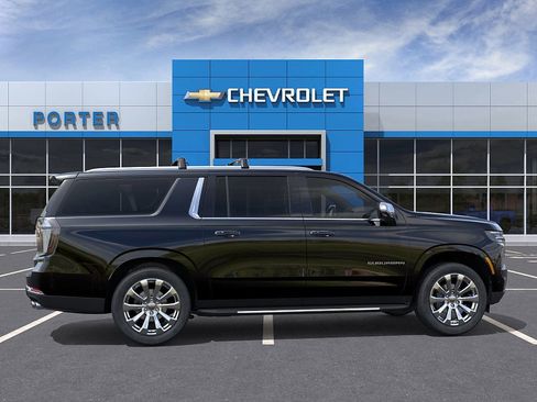 New 2026 Chevrolet Suburban Premier image 5