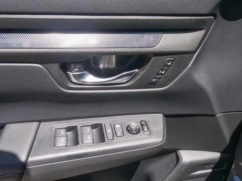 Used 2025 Honda CR-V Sport-L image 18