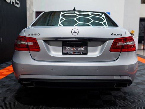 Used 2010 Mercedes-Benz E 550 4MATIC Sedan image 23