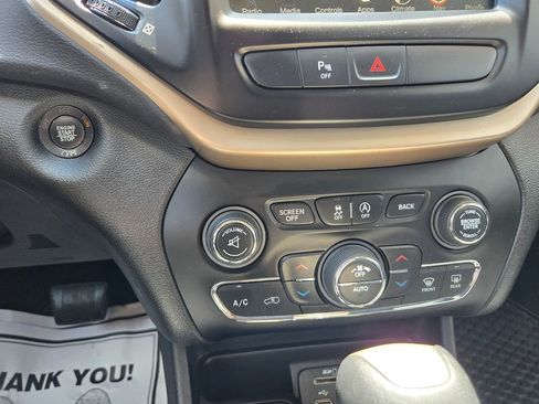 Used 2018 Jeep Cherokee Limited w/ High Altitude Package AWD/4WD image 27