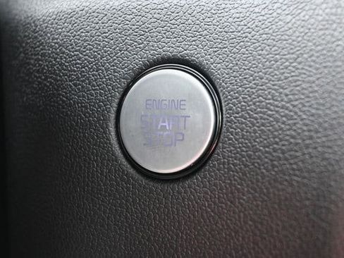 Used 2022 Kia Sorento S w/ Panoramic Sunroof Package image 33