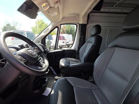 Used 2023 RAM ProMaster 2500 FWD image 11