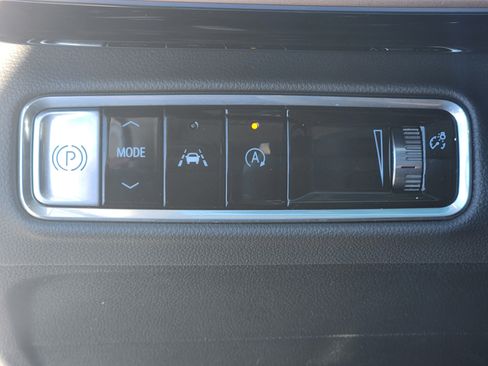 Certified 2025 Buick Envision Sport Touring image 29