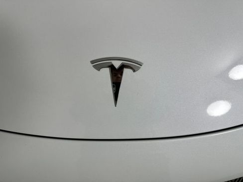 Used 2018 Tesla Model 3 Long Range image 9