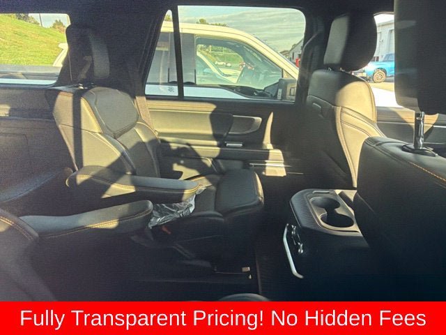 Used 2025 Ford Expedition Tremor AWD/4WD image 17