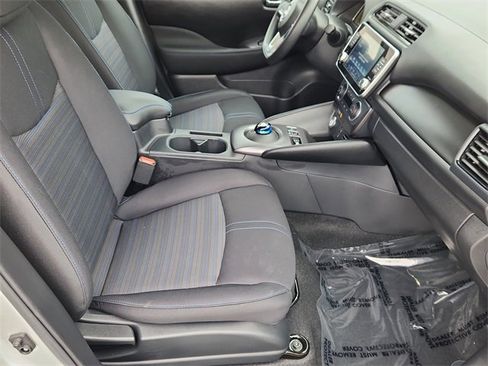 Certified 2025 Nissan Leaf S image 12