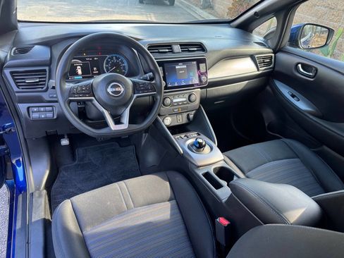 Used 2023 Nissan Leaf S FWD image 17