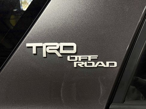 Used 2017 Toyota 4Runner TRD Off-Road image 27