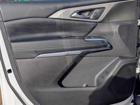New 2026 Chevrolet Traverse LT w/ Driver Confidence Package FWD image 14