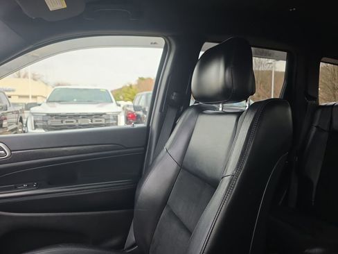 Used 2018 Jeep Grand Cherokee Altitude image 41