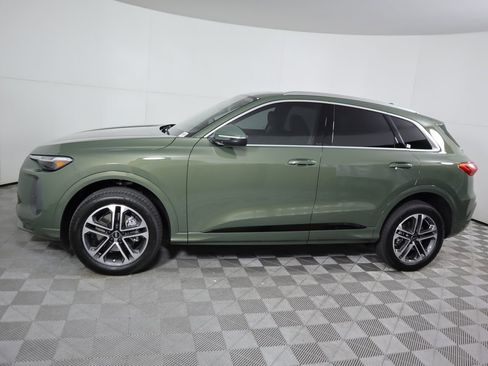 Used 2025 Audi Q5 Premium Plus w/ Premium Plus image 9