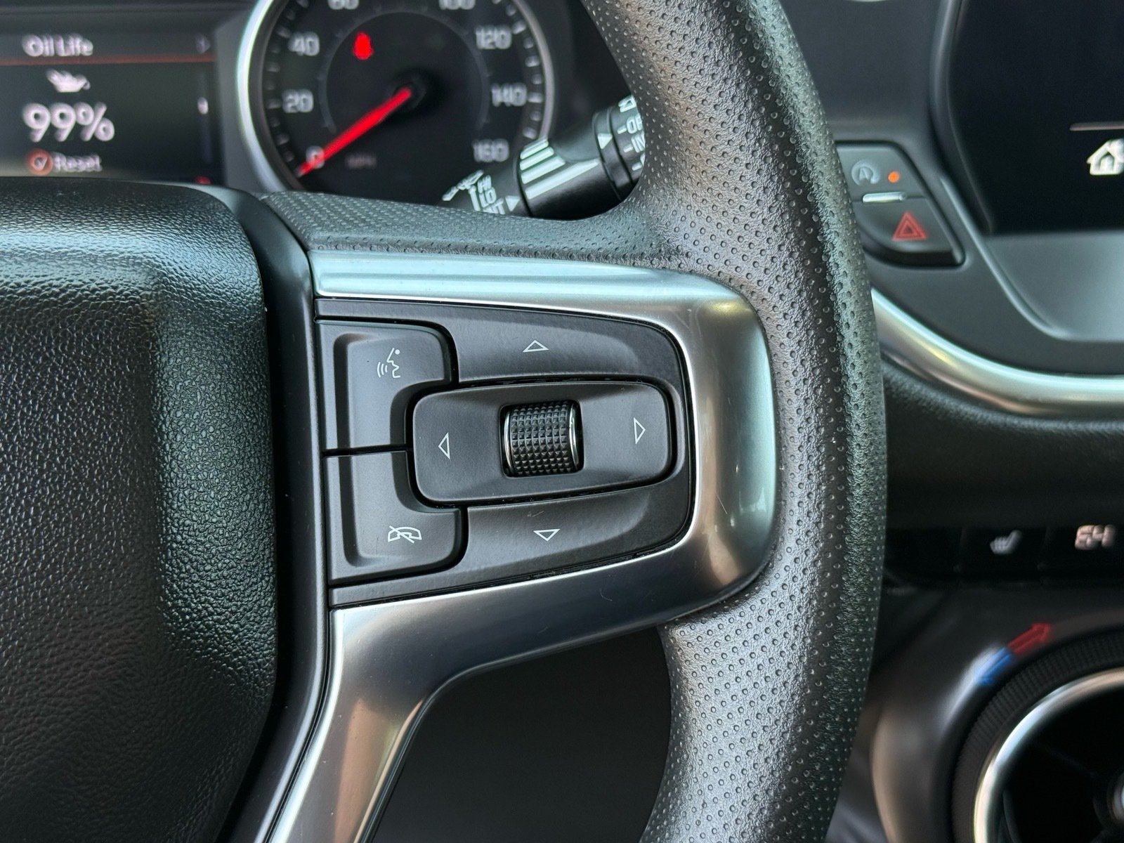 Used 2025 Chevrolet Blazer LT AWD/4WD image 18