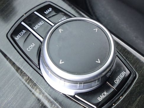 Used 2018 BMW X4 xDrive28i w/ Parking Assistance Package image 25