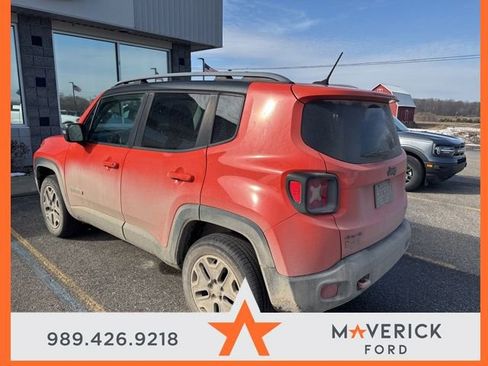 Used 2015 Jeep Renegade Trailhawk image 6