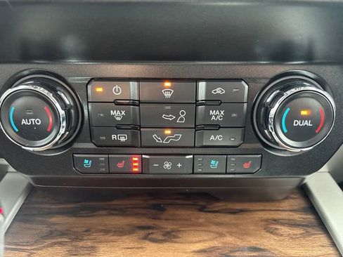 Used 2019 Ford F150 Lariat w/ Equipment Group 501A Mid image 55