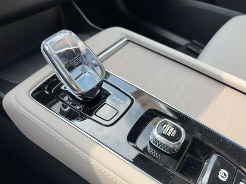 New 2026 Volvo XC90 B6 Plus w/ Protection Package image 18