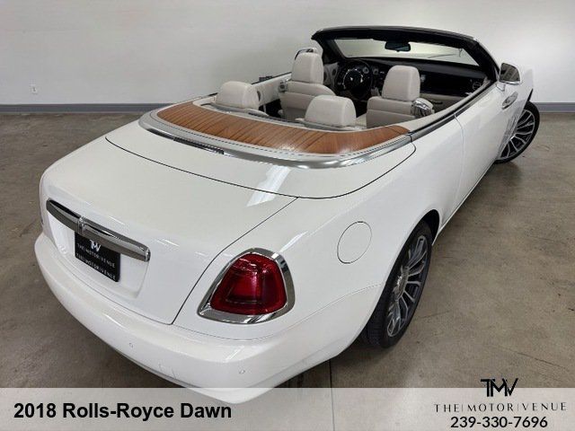 Used 2018 Rolls-Royce Dawn RWD image 15