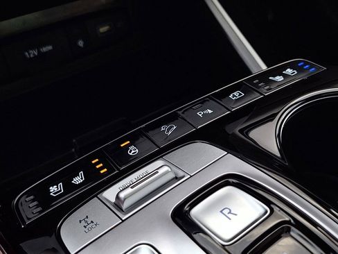 Certified 2024 Hyundai Tucson Limited image 25