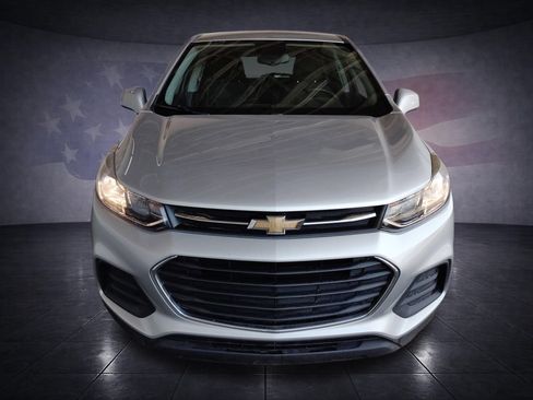 Used 2018 Chevrolet Trax LS AWD/4WD image 8