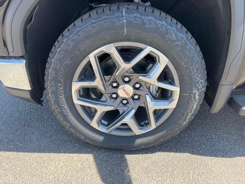 New 2026 GMC Sierra 1500 SLT w/ SLT Premium Plus Package AWD/4WD image 10
