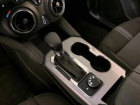 Used 2025 Chevrolet Blazer LT image 17