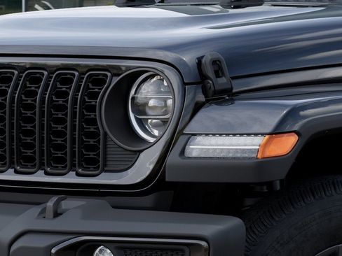 New 2026 Jeep Gladiator Sport AWD/4WD image 36