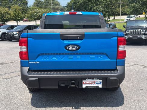 Used 2025 Ford Maverick XLT w/ Equipment Group 302A AWD/4WD image 8