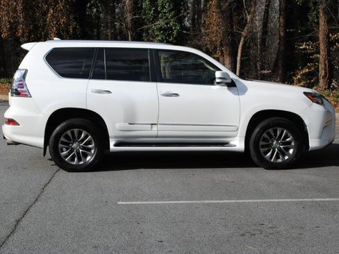 Used 2016 Lexus GX 460 Luxury image 25