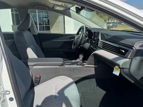 Used 2026 Toyota Camry LE w/ Convenience Package image 11