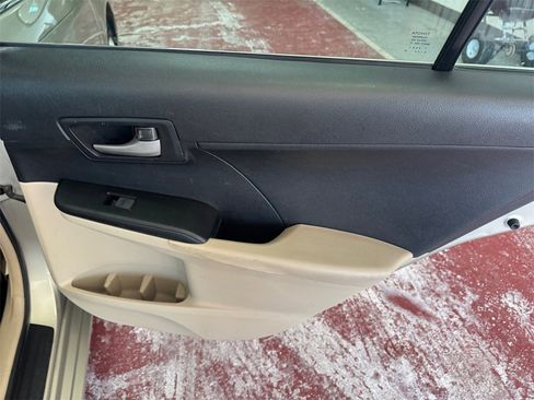 Used 2014 Toyota Camry LE image 20