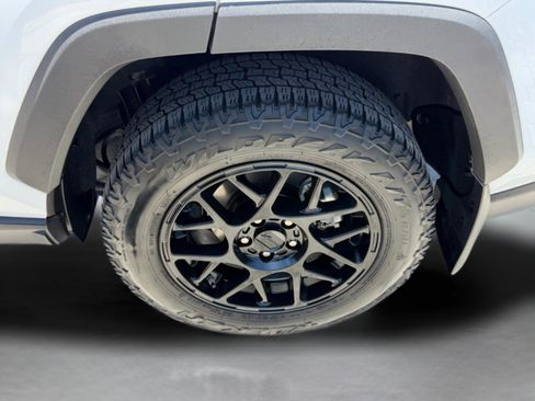 Used 2024 Toyota RAV4 XLE w/ Convenience Package FWD image 18