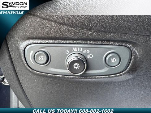 Used 2021 Chevrolet Equinox LT image 20