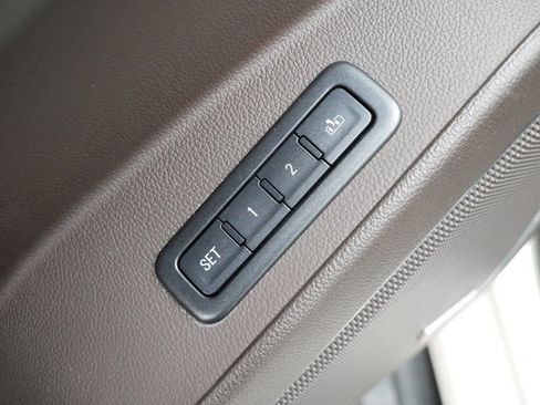 Used 2015 GMC Yukon Denali w/ Open Road Package AWD/4WD image 15