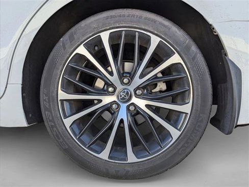 Certified 2020 Toyota Camry SE image 13