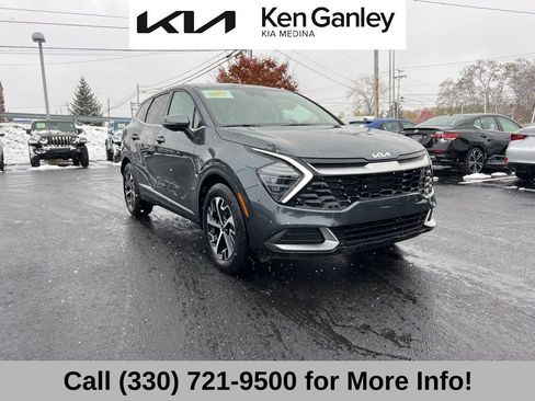 Used 2025 Kia Sportage EX image 6