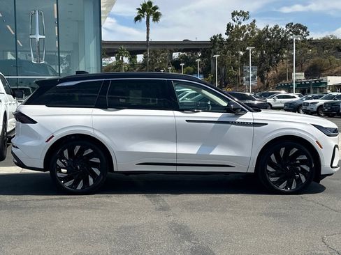 New 2026 Lincoln Nautilus Black Label w/ Jet Appearance Package AWD/4WD image 2