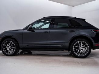 Certified 2025 Porsche Macan video 2