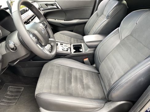 Used 2024 Mitsubishi Outlander SE AWD/4WD image 17