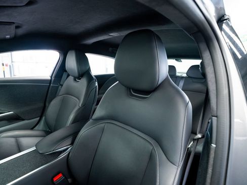 Used 2024 Lucid Air Pure RWD image 30