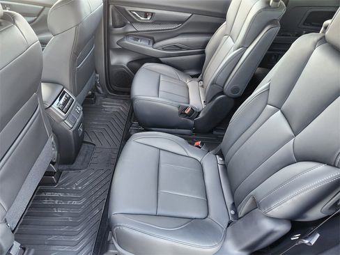 New 2026 Subaru Ascent Premium image 18