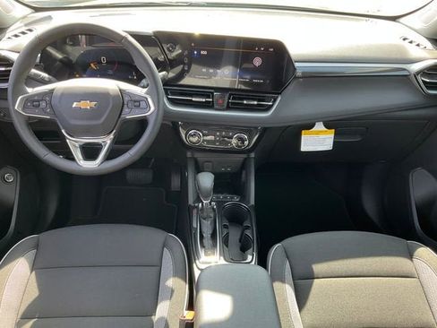 New 2026 Chevrolet TrailBlazer LT w/ Convenience Package image 12