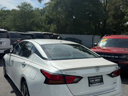 Used 2020 Nissan Altima 2.5 SV AWD/4WD image 3