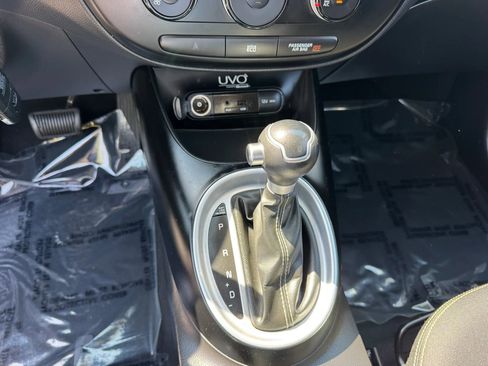 Used 2014 Kia Soul + w/ UVO w/Eservices Package image 17