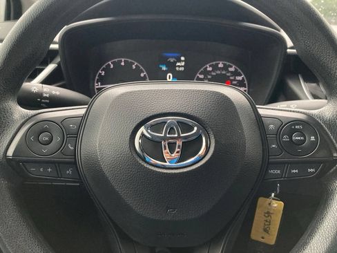 Used 2024 Toyota Corolla LE FWD image 16
