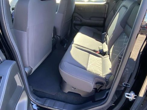 New 2026 Nissan Frontier SV image 9