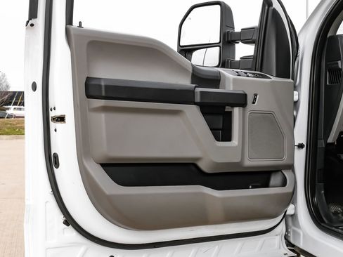 Used 2022 Ford F350 XL w/ STX Appearance Package image 47